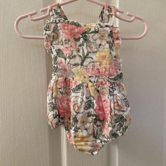 Angel Dear Floral Ruffle Muslin Sunsuit Bubble Romper Size 0-3 Months NWT - Picture 1 of 8